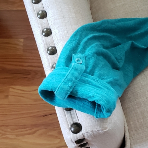 Teal top - Picture 3 of 4